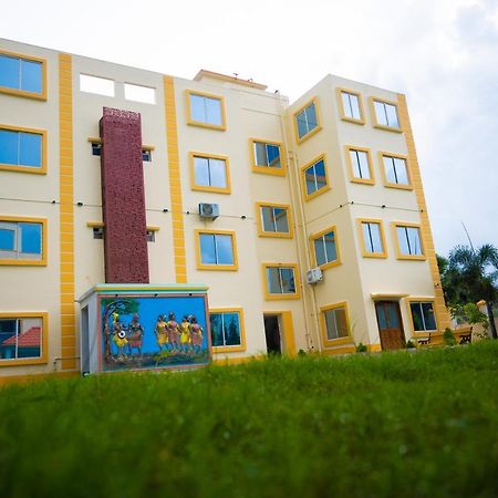 Unique Shantiniketan Hotel Sri Niketan Exterior photo