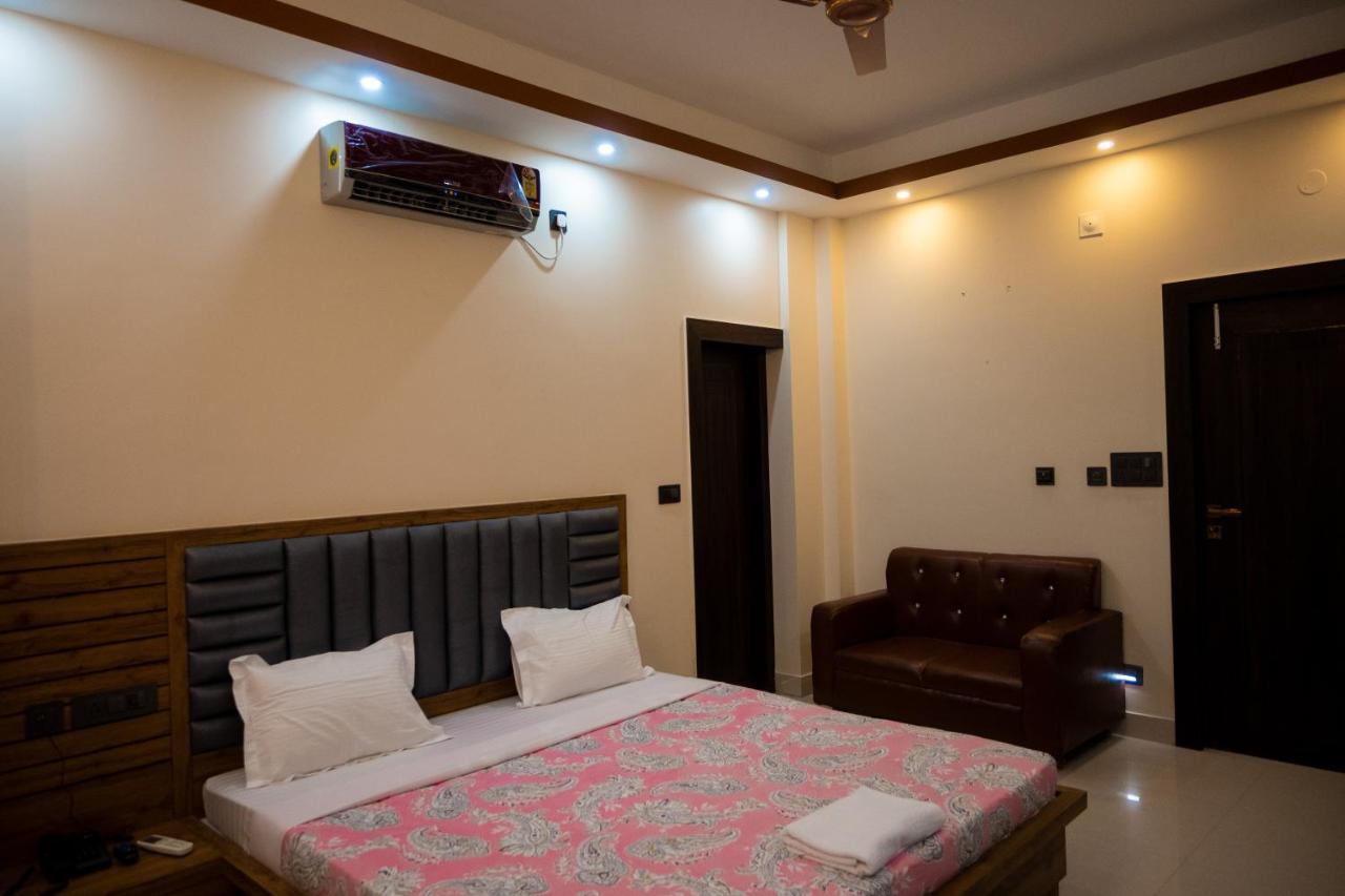 Unique Shantiniketan Hotel Sri Niketan Exterior photo